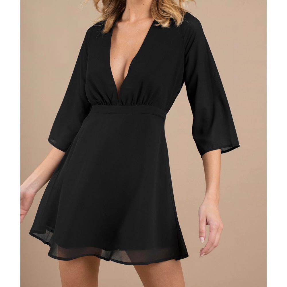 Black Deep V Three-Quarter-Sleeve “Take It Slow” Skater Dress | Tobi